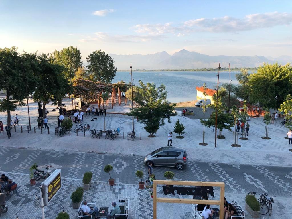 Hotel Shkodra Lake Shiroka Exterior photo
