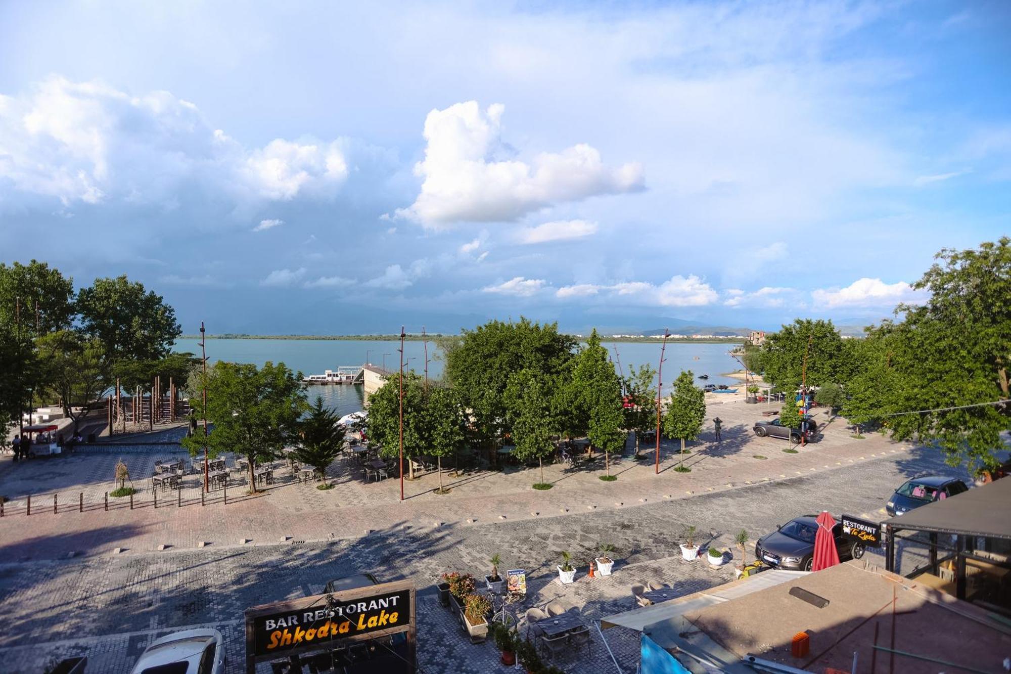 Hotel Shkodra Lake Shiroka Exterior photo