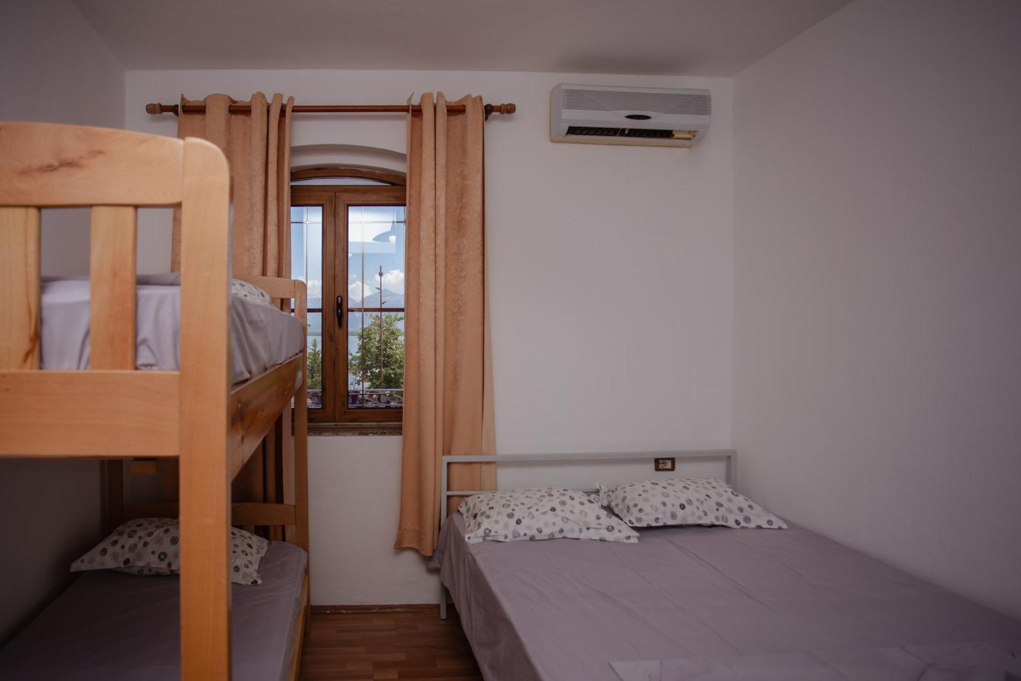 Hotel Shkodra Lake Shiroka Exterior photo