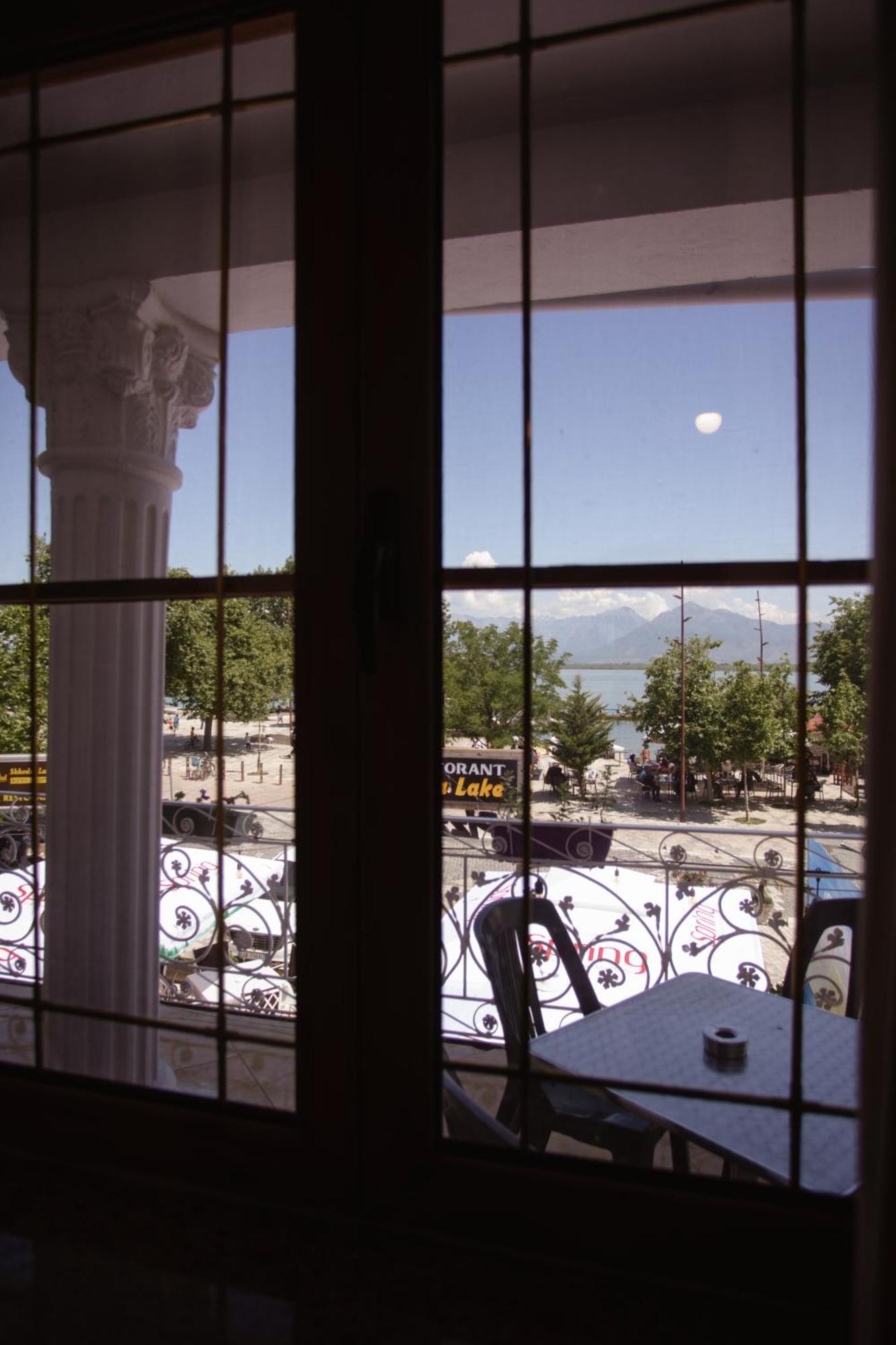 Hotel Shkodra Lake Shiroka Exterior photo